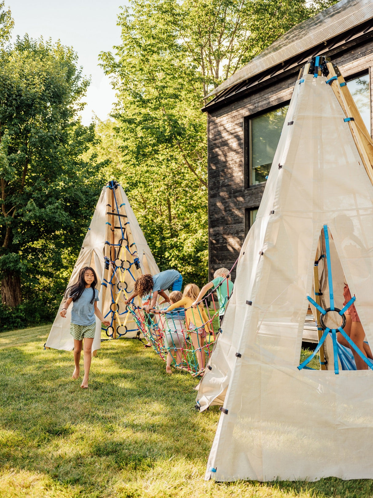 Rambler Rope Bridge - The Ultimate Portable Backyard Play Structure for Kids