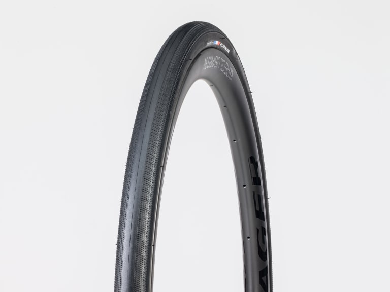 Tire Bontrager R2 Hard-Case Lite 700x32c