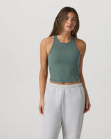 Pose Plyo Tank