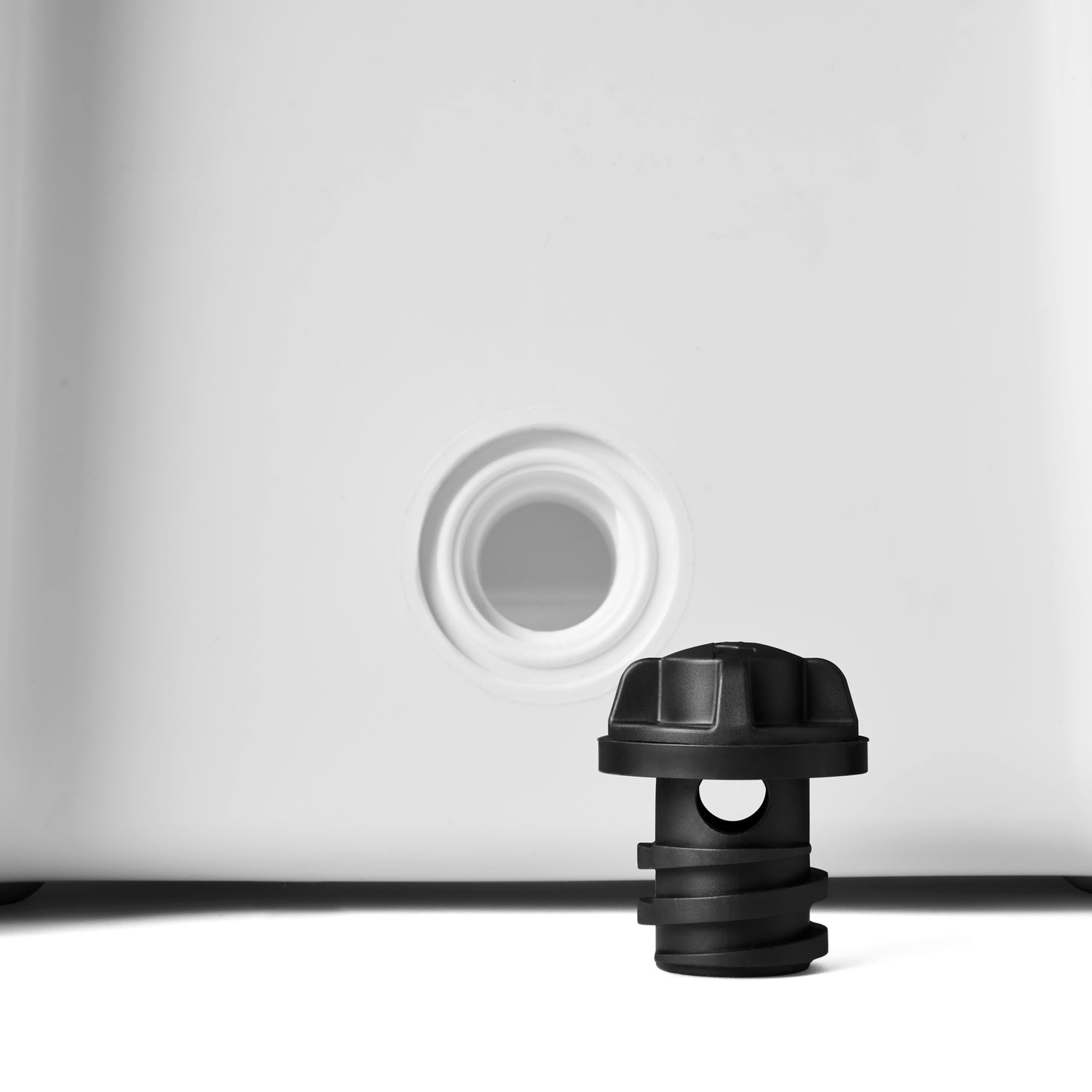 Tundra Drain Plug 1-pack